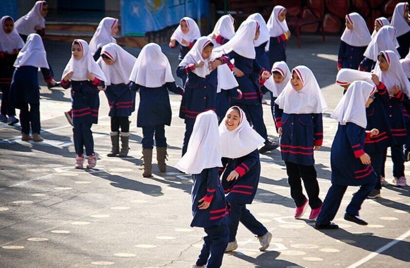 آقای وزیر! جای موسیقی در مدرسه است؛ شادی جمعی را از دانش‌آموز بگیرید آمار افسردگی بالا می‌رود/ درکی از خواسته جوانان وجود ندارد