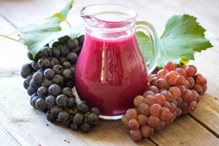 این 2 نوشیدنی برای کسانی که فشار خون دارند خطرناک‌ است