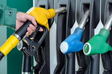 بنزین ۴ قیمتی در دستور کار دولت/ تکلیف سهمیه‌های بنزین چه می‌شود؟
