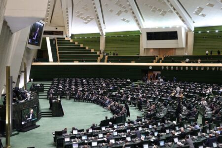 تنش در مجلس بر سر افزایش قیمت بنزین/ این نوع گرانی خطرناک است