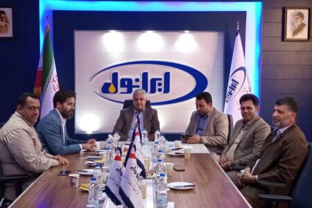 دیدار اعضای شورای شهر آبادان و شهردار جدید با مدیرعامل نفت ایرانول