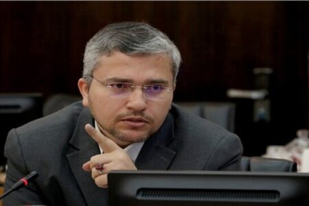 رضایی: قوه قضائیه با حسن روحانی برخورد قانونی کند