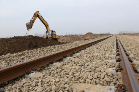 ‌سوت قطار اردبیل تا پایان امسال به صدا در می‌آید