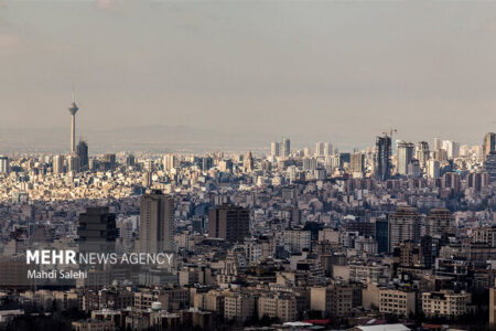هوای تهران در مرز آلودگی است