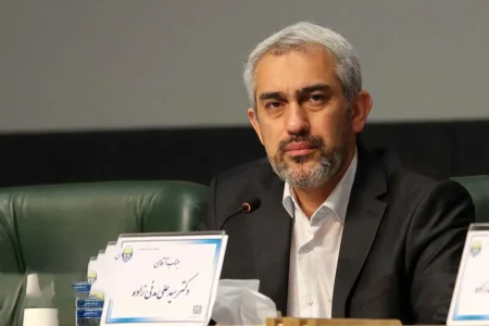 ببینید/ وزیر اقتصاد: هفته آینده عرضه سنگین ارز در بازار را خواهیم داشت/ مدیرانی که از عرصه ارز در بازار تخطی کنند ظرف یک روز عزل می‌شوند دیروز نیز یک مدیر به همین خاطر عزل شد