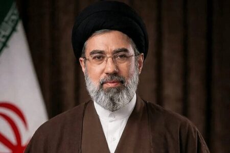 بیعت مدیران و کارکنان گروه صنایع پتروشیمی خلیج فارس با سومین رهبر جمهوری اسلامی ایران