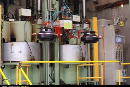 بازسازی معیشت کارگران و احیای تولید در سال 1405