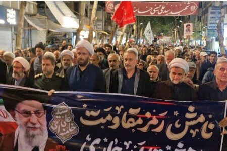 تجمع شبانه لاهیجانی ها به شب پنجاه و هشتم رسید