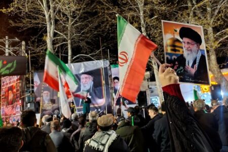 حضور پرشور ساوجی‌ها در بیعت با رهبر معظم انقلاب
