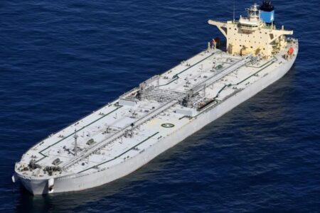 میزان صادرات نفت ایران در شرایط محاصره/ تانکرترکرز گزارش داد