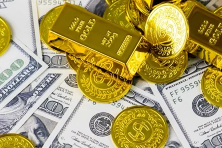 اولین واکنش بازار ارز به توافق ایران و آمریکا؛ دلار بالا رفت