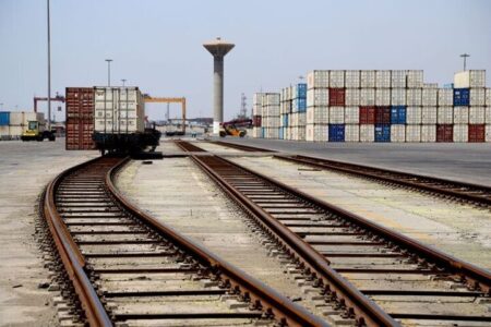 پایان عملیات اجرایی دستک‌ها و پایه‌های پل راه آهن محور اردستان – اصفهان